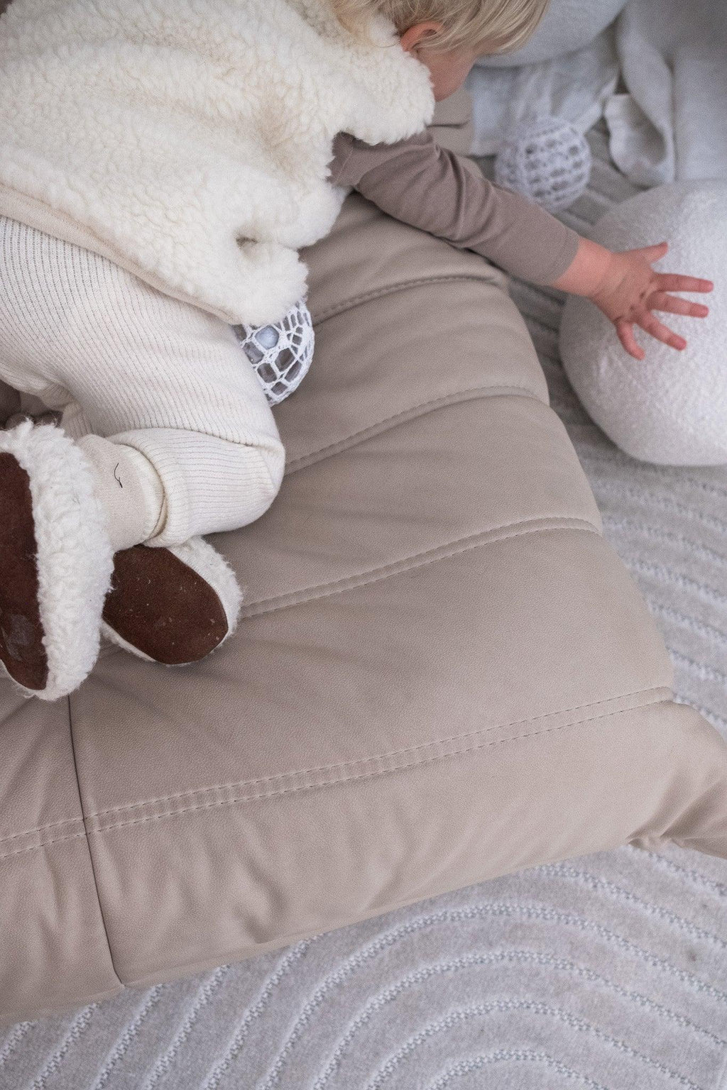 White Baby/Kid Natural Woolen Boots-3