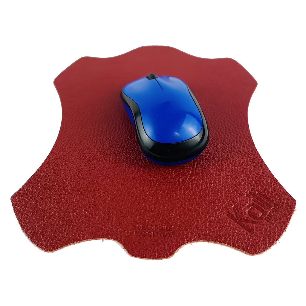 K0001VB | Tappetino per Mouse Made in Italy in Vera Pelle pieno fiore, grana dollaro - Colore Rosso - Dimensioni: cm 20 x 23 - Confezione: Sacchetto tubolare Tnt-1