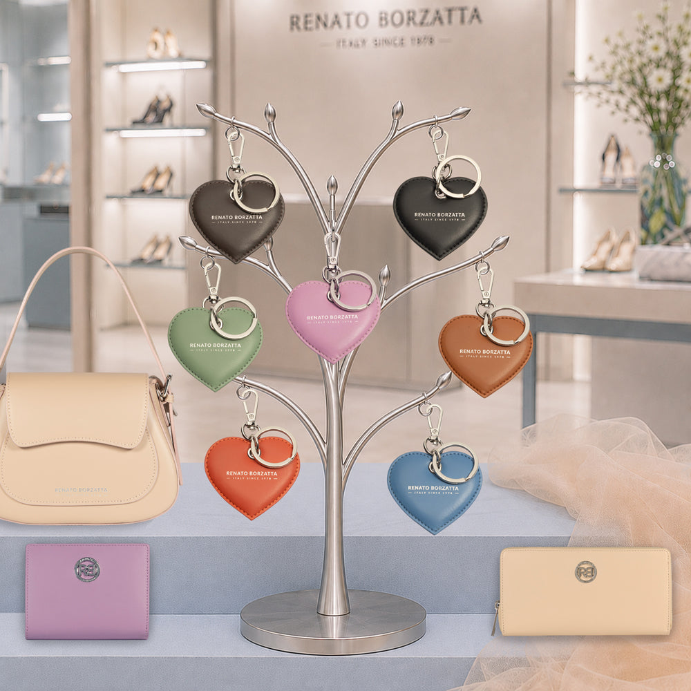 RB1082SCI | Portachiavi Heart Charm Made in Italy in in Vera Pelle Liscia Opaca. Colore Lilla-2