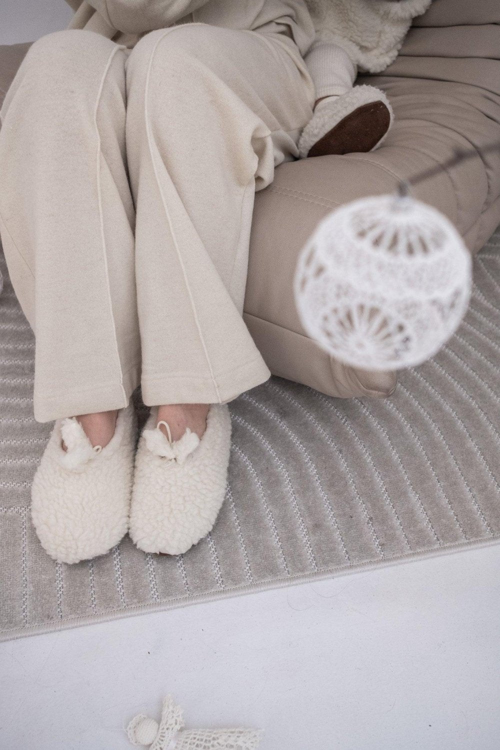 “Mama & Me” Woolen Teddy Slipper Gift Set - Mio NEGOZIO 🌹💐MellowConceptStoreMellowConceptStore