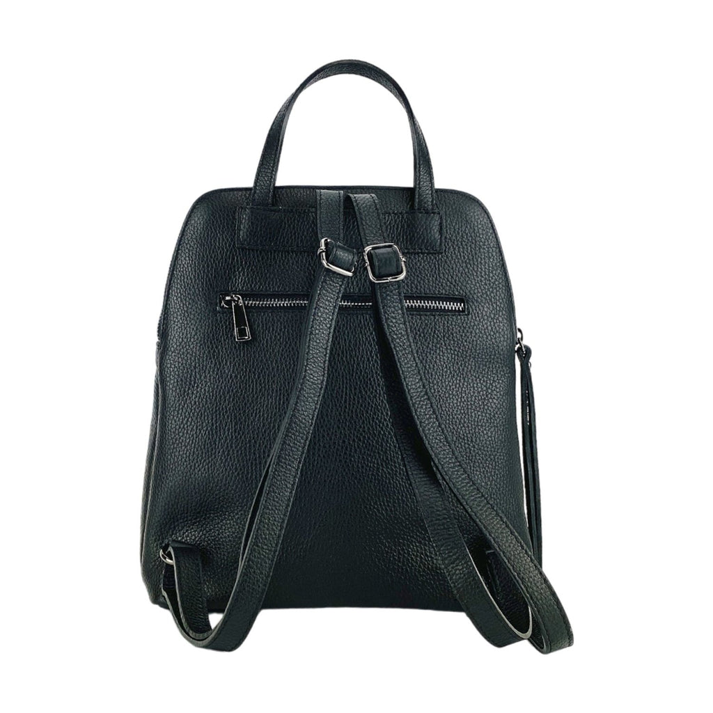 RB1018A | Women's Backpack Double compartment in Genuine Leather Made in Italy with adjustable shoulder straps. Gunmetal metal hardware - Black color - Dimensions: cm 26 x 30 x 14.5 - Mio NEGOZIO 🌹💐RENATO BORZATTA - Italy since 1978 -RENATO BORZATTA - Italy since 1978 -