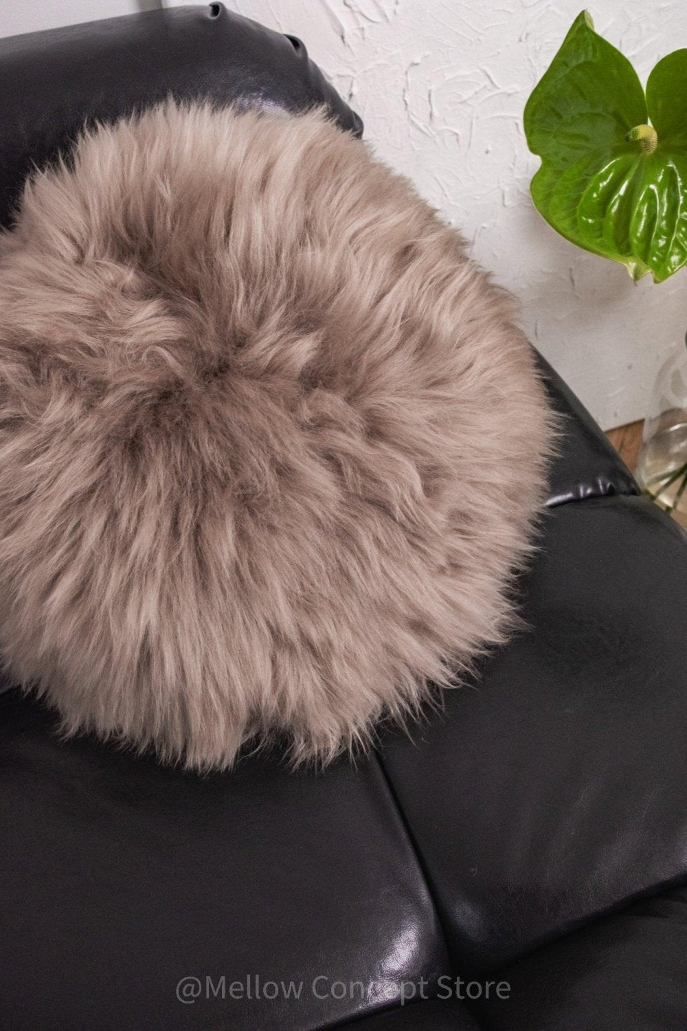Round Natural Sheepskin Pillow - Greige - Mio NEGOZIO 🌹💐MellowConceptStoreMellowConceptStore
